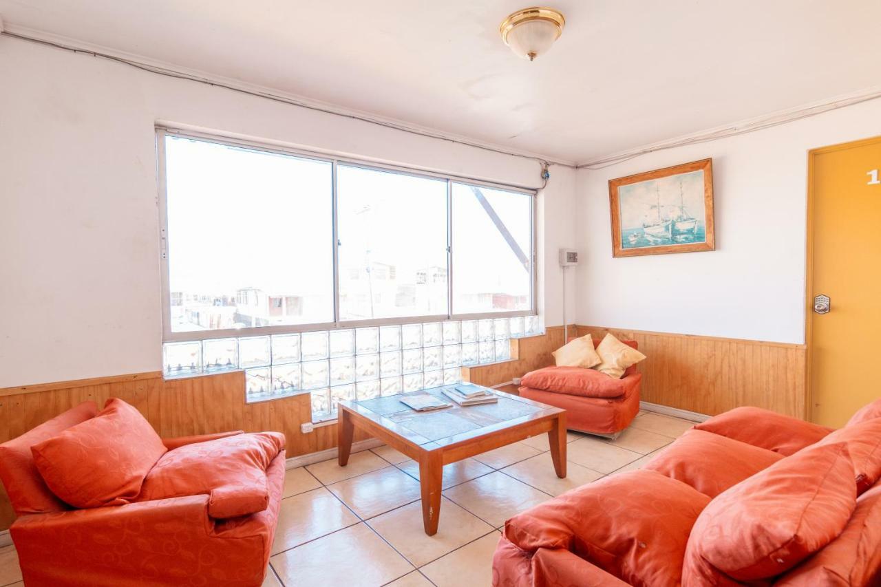 אנטופגסטה Hostal El Descanso מראה חיצוני תמונה